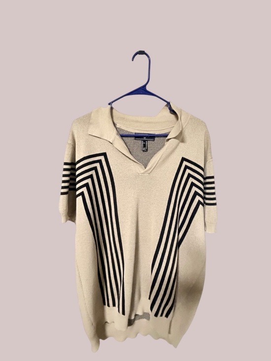 Forever 21 Other - Forever 21 Cream V-Neck Short-Sleeve Sweater with Black Geometric Stripes